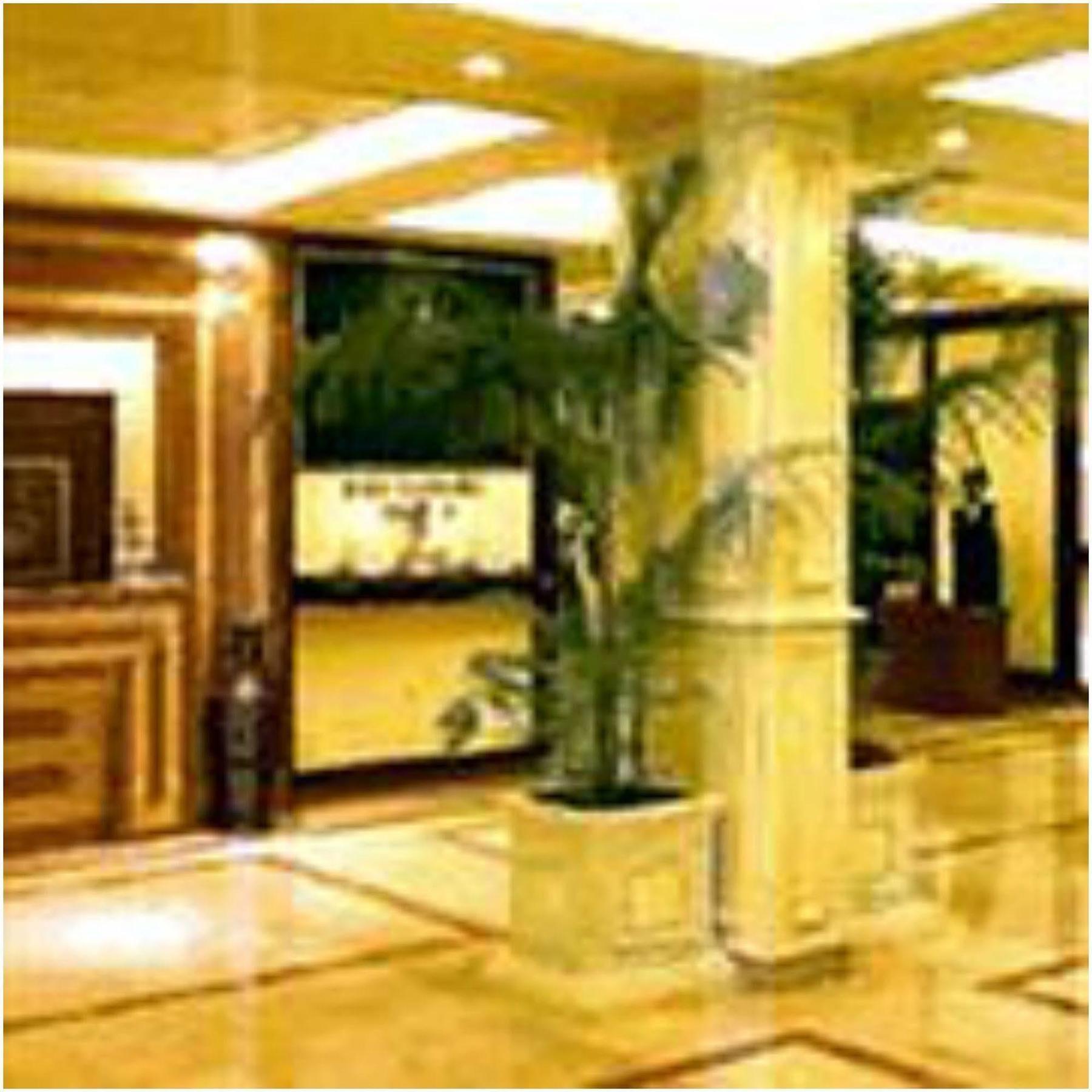 Hindusthan International, 5*