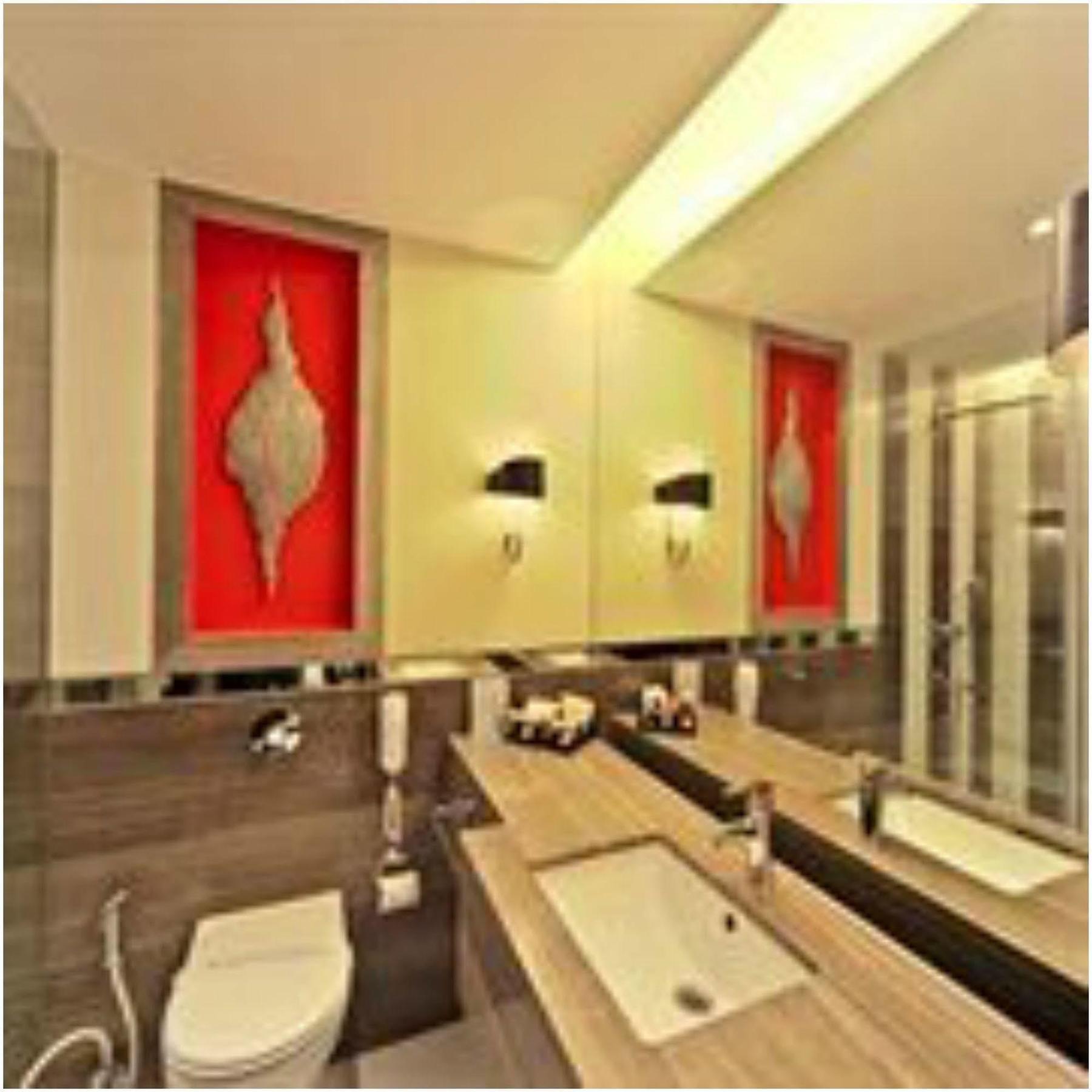 Hindusthan International, Hotel