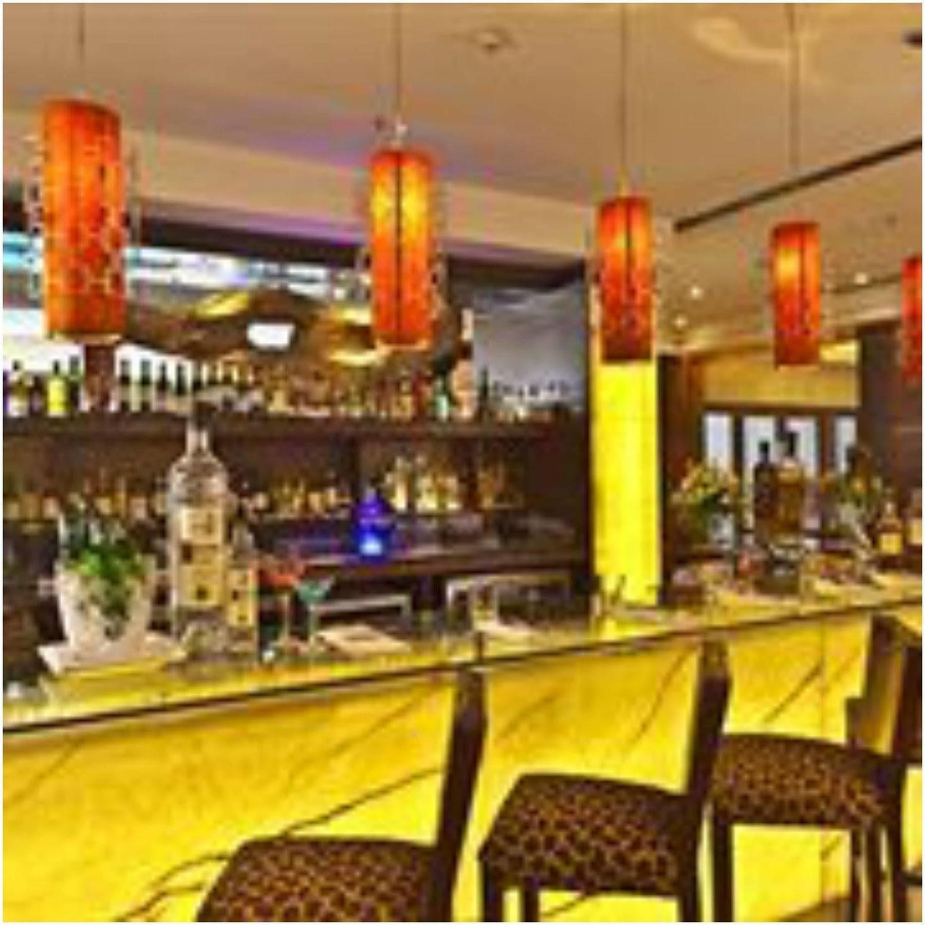 Hindusthan International, Hotel