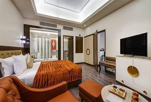 Hotel Hindusthan International, Kolkata